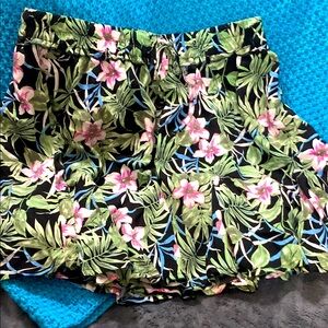 Floral Print Women's Shorts